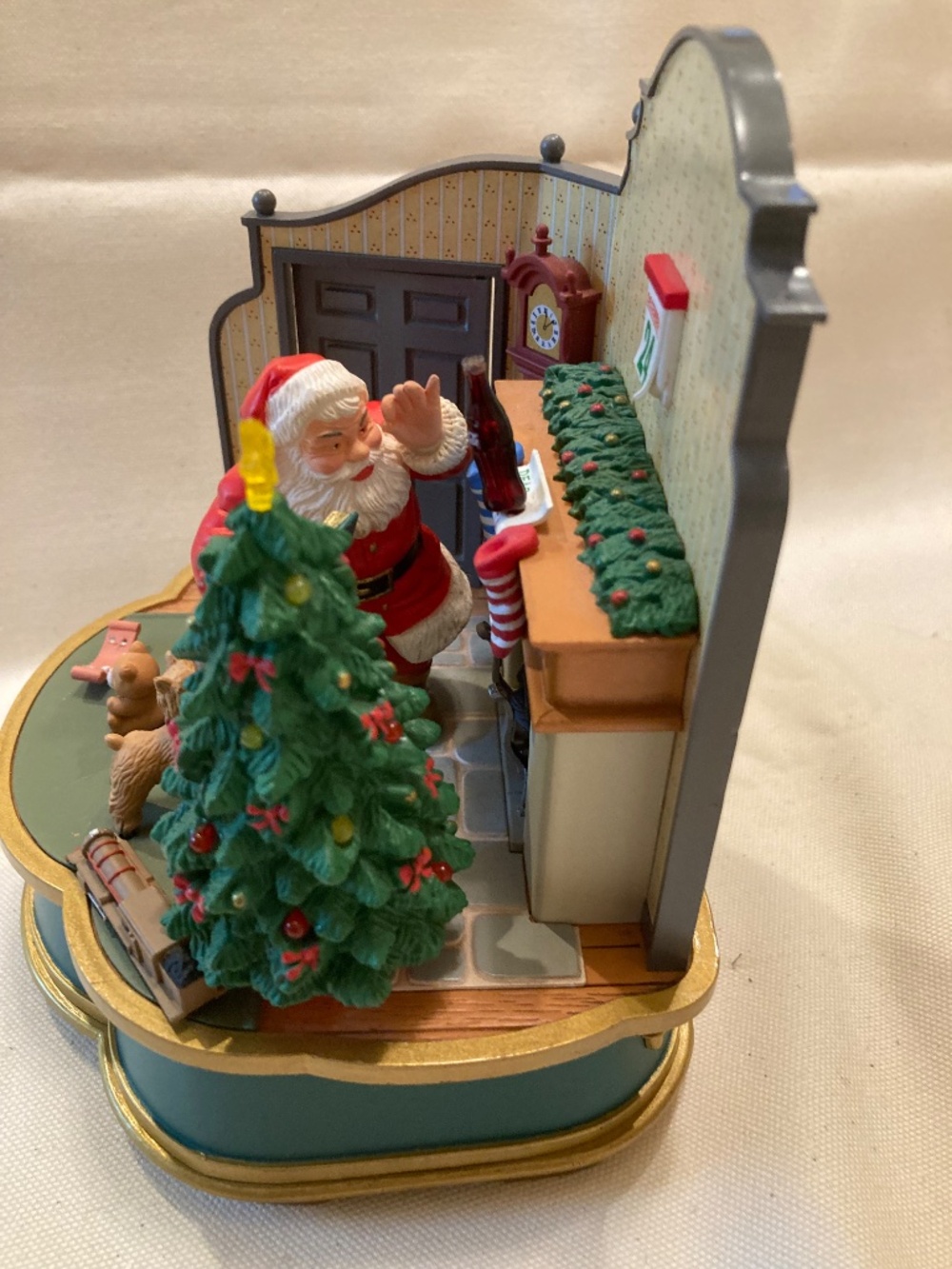 COCA COLA Santa Claus Musical Collection
